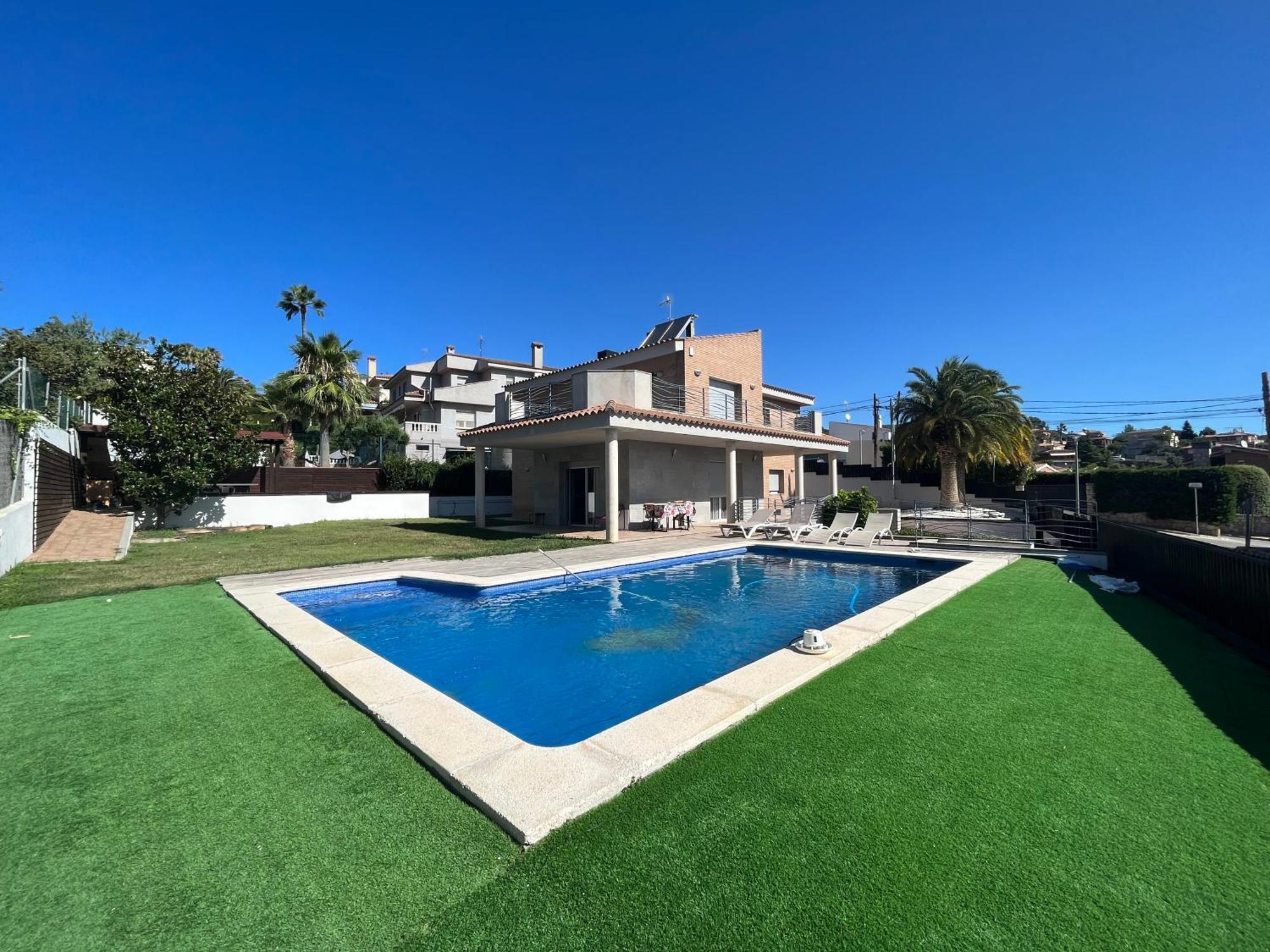 Palmeras Villa Tarragone